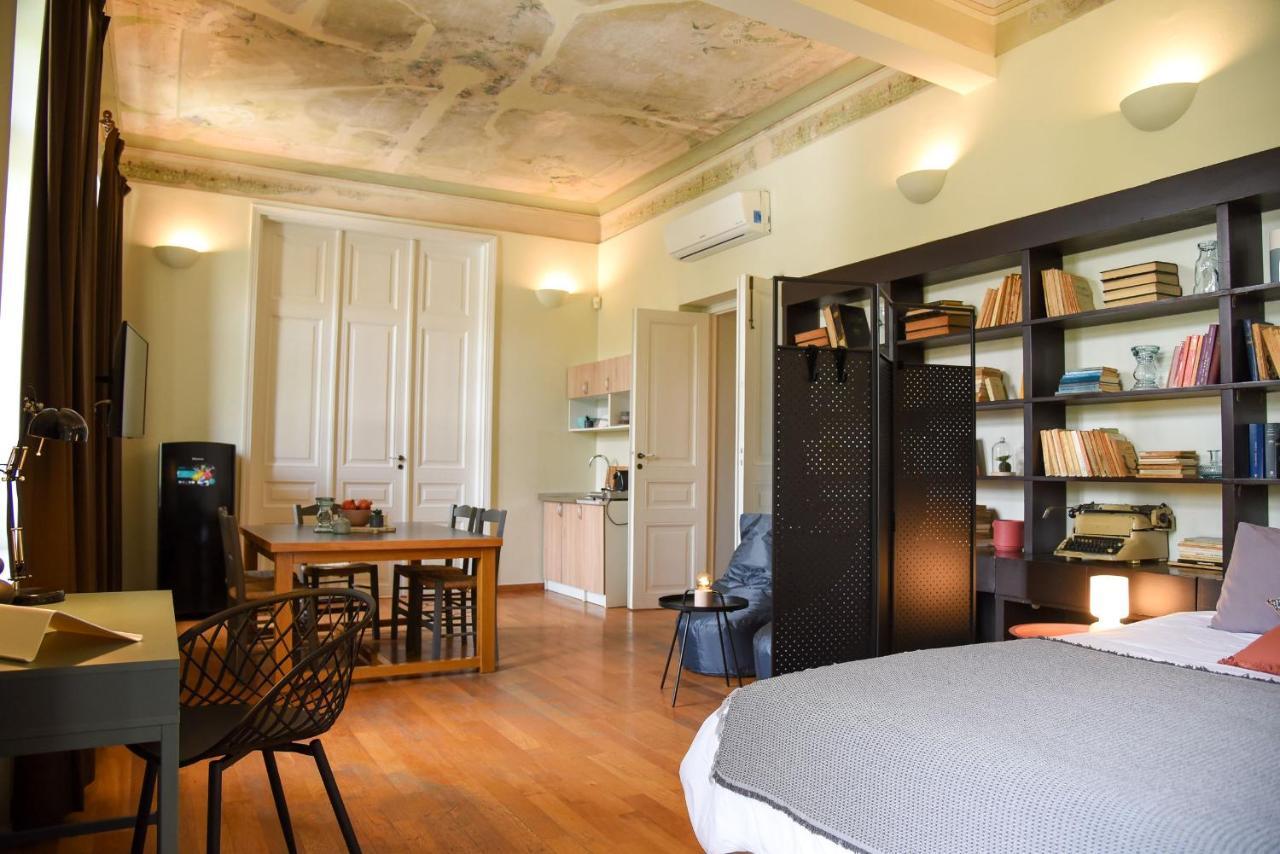 Neoclassical Athens Residence מראה חיצוני תמונה